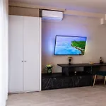 Wux By Casa Del Mar